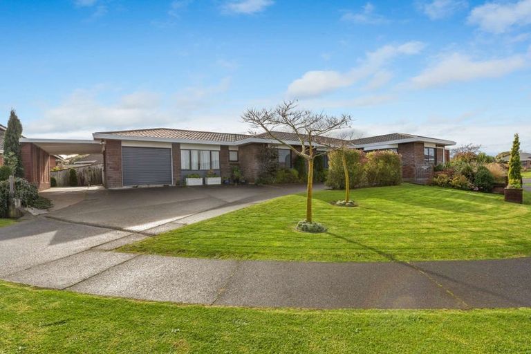 Photo of property in 1 Waharua Place, Tawhero, Whanganui, 4501