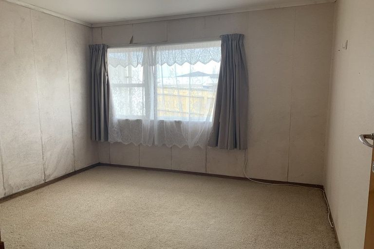 Photo of property in 2/70 Station Road, Papatoetoe, Auckland, 2025
