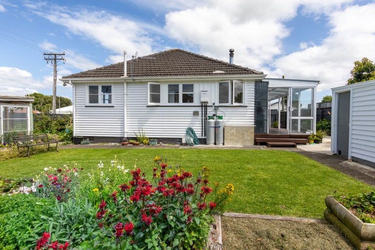 Photo of property in 21 Hall Street, Woodville, 4920