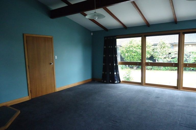 Photo of property in 9 Parkstone Avenue, Ilam, Christchurch, 8041