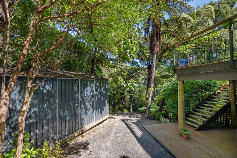 Photo of property in 28 Moetapu Bay Road, Moetapu Bay, Picton, 7282