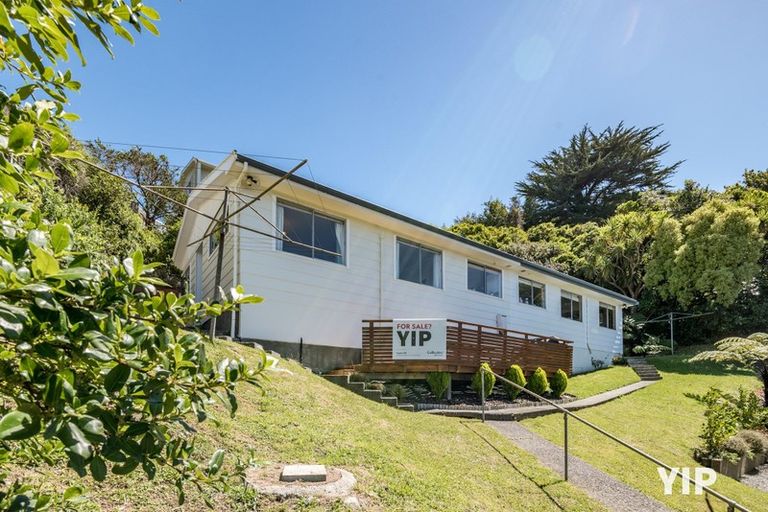 Photo of property in 7a Randolph Road, Crofton Downs, Wellington, 6035