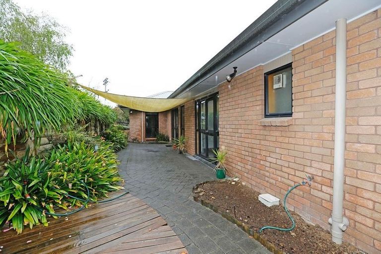 Photo of property in 22 Johnsview Terrace, Hillcrest, Hamilton, 3216