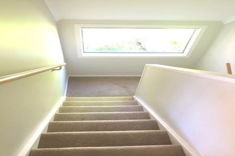 Photo of property in 4a Kennedy Avenue, Forrest Hill, Auckland, 0620