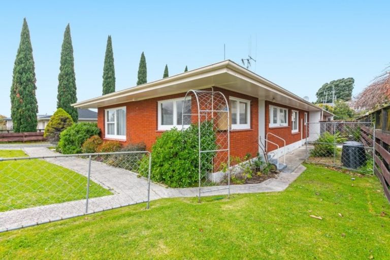 Photo of property in 394a Devonport Road, Tauranga South, Tauranga, 3112