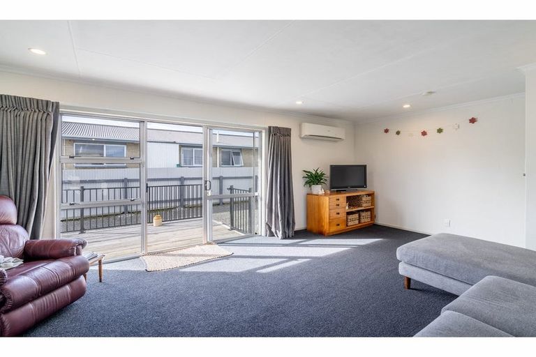 Photo of property in 74 Dipton Street, Kingswell, Invercargill, 9812