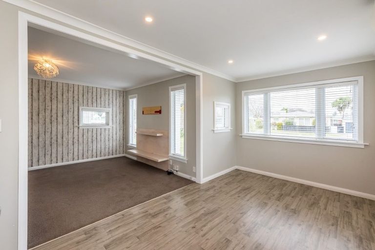 Photo of property in 43 Liverpool Street, Levin, 5510