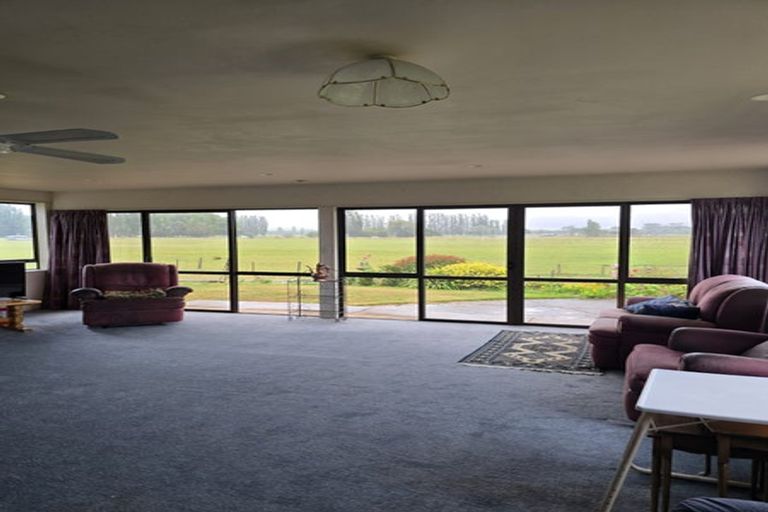 Photo of property in 240 Waikuku Beach Road, Waikuku, Rangiora, 7473
