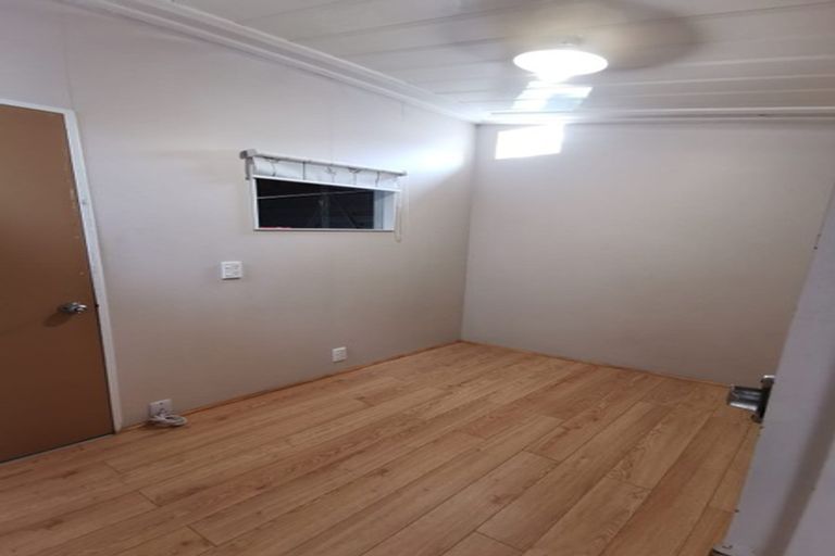 Photo of property in 67 Memorial Avenue, Ilam, Christchurch, 8053