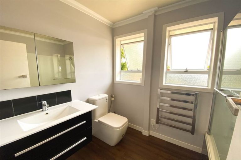 Photo of property in 1/52 Uxbridge Street, Redwood, Christchurch, 8051