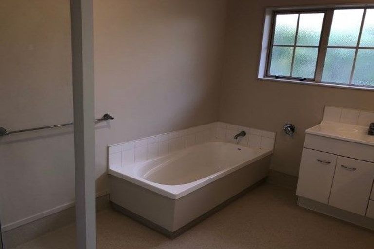 Photo of property in 23b Donald Street, Regent, Whangarei, 0112