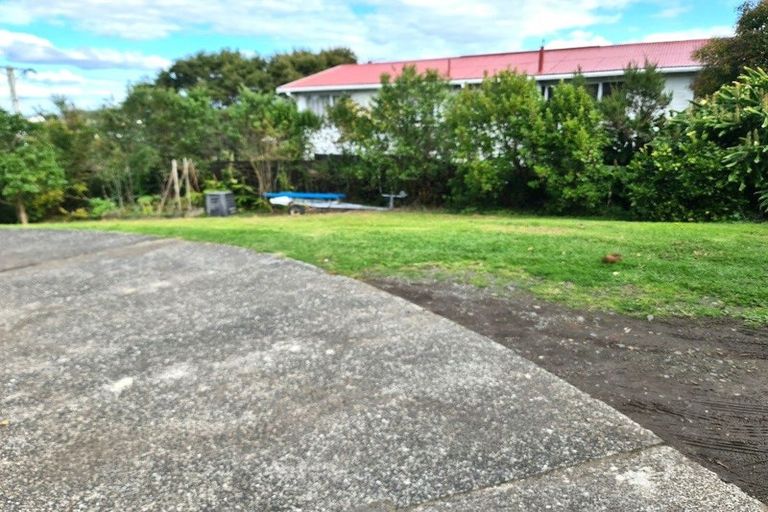 Photo of property in 44 Waipa Street, Birkenhead, Auckland, 0626