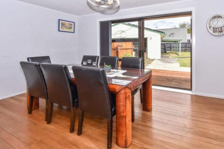 Photo of property in 3 Bowen Street, Manurewa East, Auckland, 2102