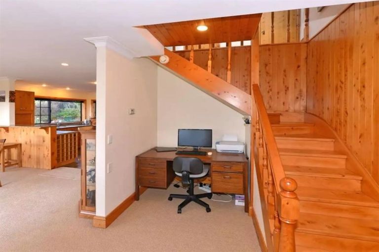 Photo of property in 14 D'urville Rise, Richmond, 7020