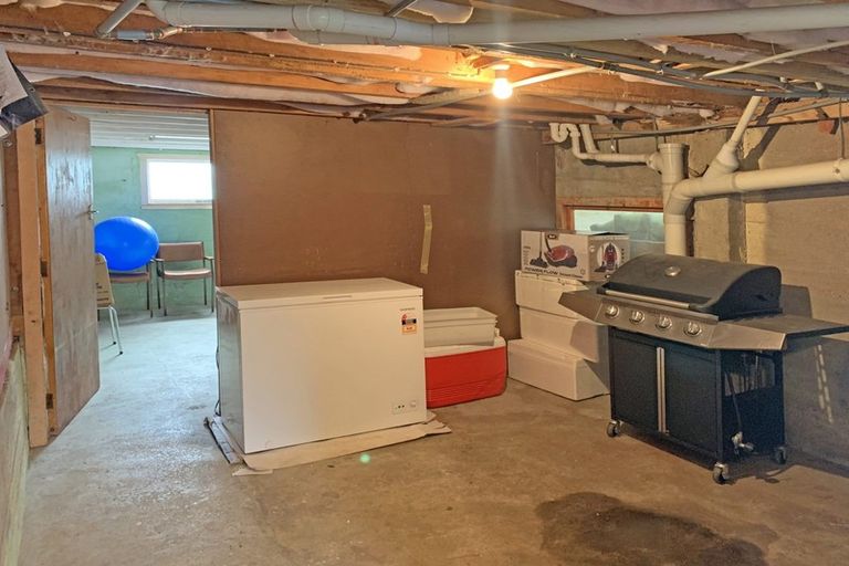 Photo of property in 34 Harwich Street, Balclutha, 9230