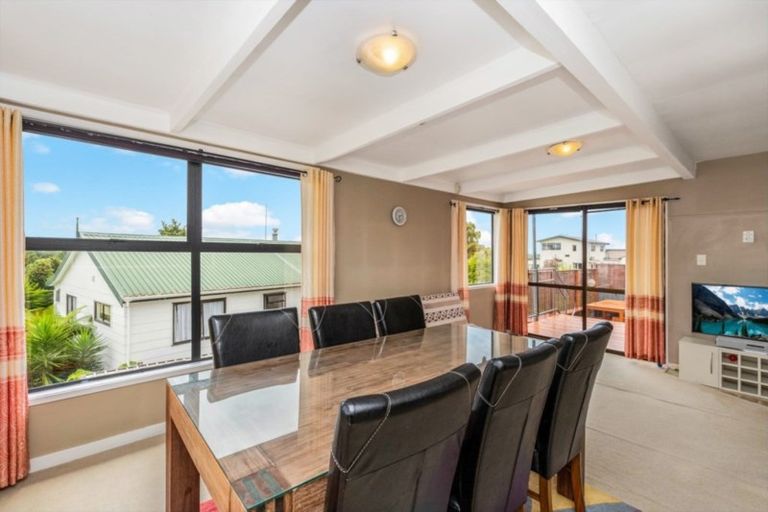 Photo of property in 82 Forest Lake Road, Forest Lake, Hamilton, 3200