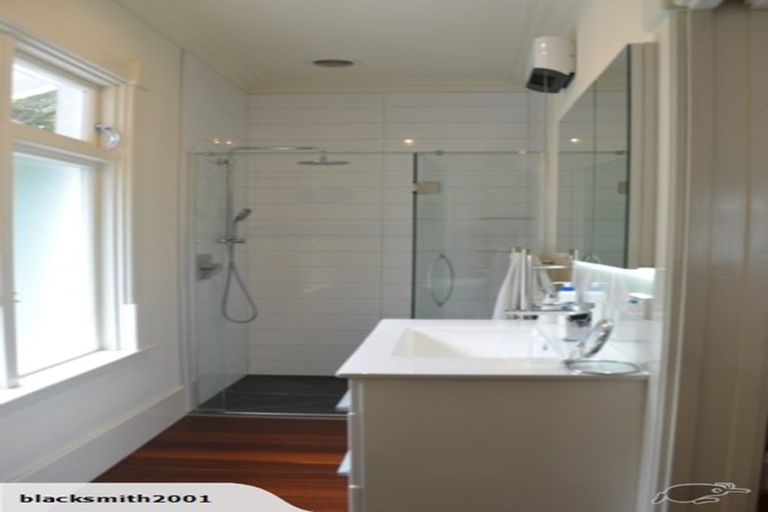 Photo of property in 88 Maida Vale Road, Roseneath, Wellington, 6011