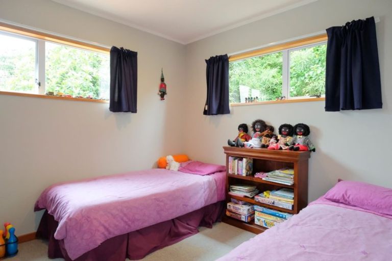 Photo of property in 22 Athol Place, Ravensbourne, Dunedin, 9022