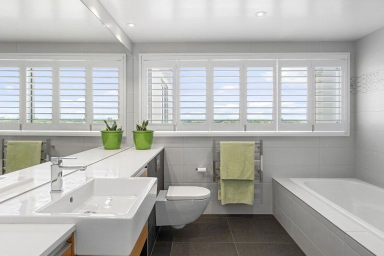 Photo of property in 891 Cashmere Road, Halswell, Christchurch, 8025