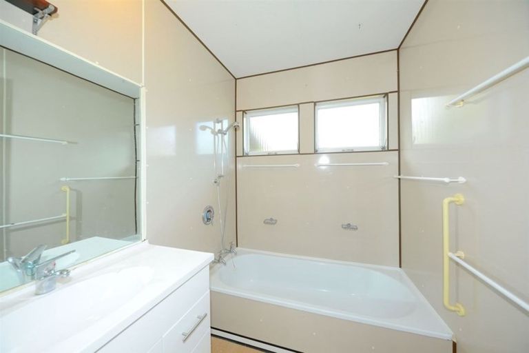 Photo of property in 30 Corson Avenue, Beckenham, Christchurch, 8023