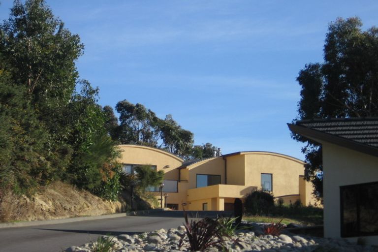 Photo of property in 16 The Topdeck, Whitby, Porirua, 5024