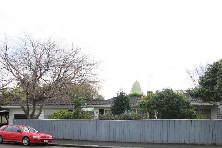 Photo of property in 79 Te Awe Awe Street, Hokowhitu, Palmerston North, 4410
