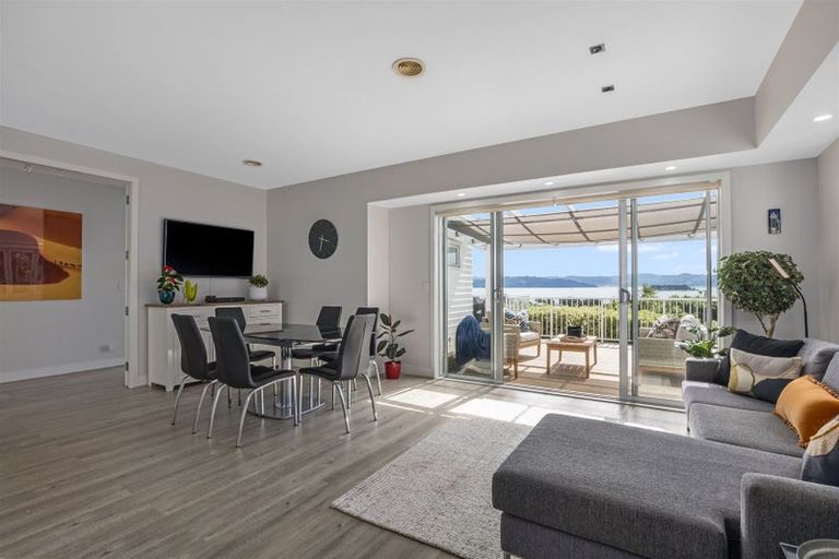 Photo of property in 22 Kowhai Street, Eastbourne, Lower Hutt, 5013