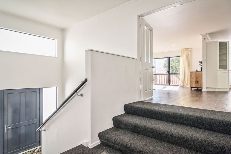 Photo of property in 5 Tombane Lane, Papakowhai, Porirua, 5024