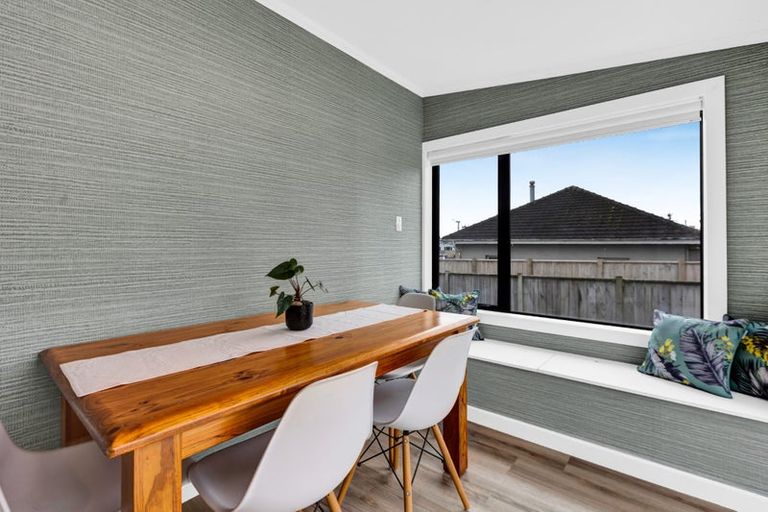 Photo of property in 3 Tupoki Street, Glen Avon, New Plymouth, 4312