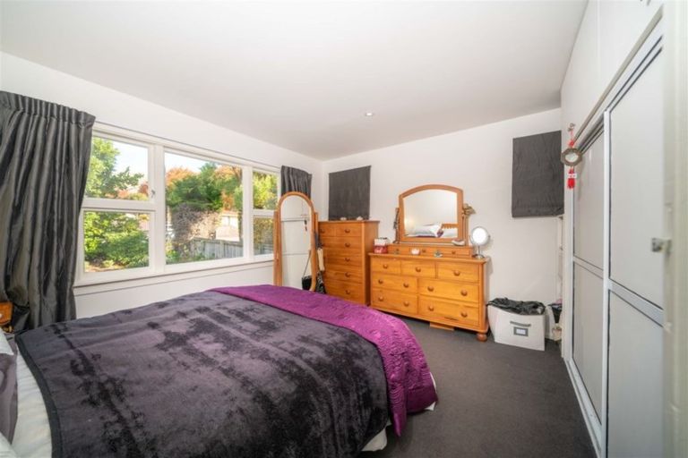 Photo of property in 32 Martindales Road, Heathcote Valley, Christchurch, 8022