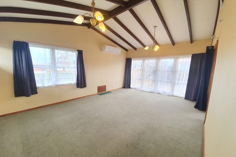 Photo of property in 39 Abraham Crescent, Milson, Palmerston North, 4414