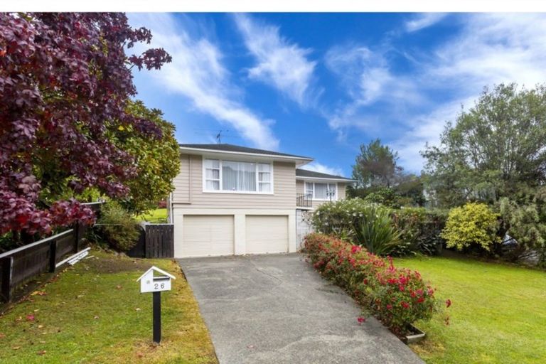 Photo of property in 26 Fendalton Crescent, Pinehaven, Upper Hutt, 5019