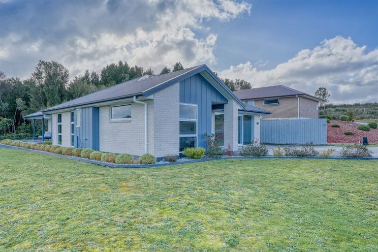 Photo of property in 25 Racecourse Terrace Rise, Hokitika, 7882