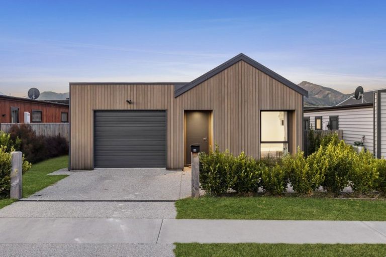 Photo of property in 46 Obelisk Street, Wanaka, 9305