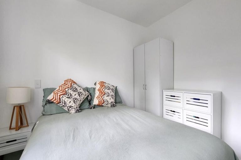 Photo of property in 59c Larsen Crescent, Tawa, Wellington, 5028