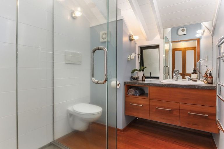 Photo of property in 1 Park Rise, Campbells Bay, Auckland, 0630