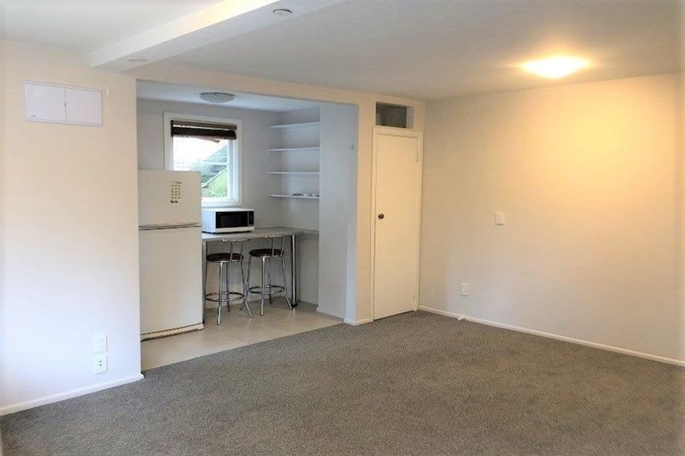 Photo of property in 35 Raroa Road, Kelburn, Wellington, 6012