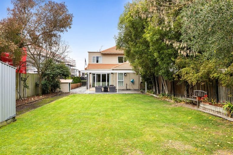 Photo of property in 11 Bishop Street, St Albans, Christchurch, 8014