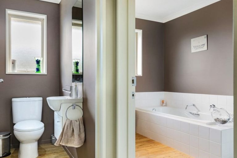 Photo of property in 10 Devon Crescent, Darfield, 7510