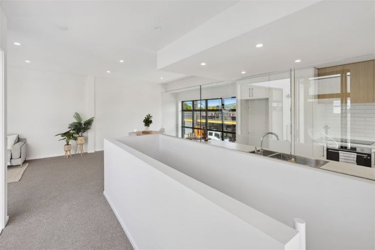 Photo of property in 2/91 Avalon Street, Richmond, Christchurch, 8013