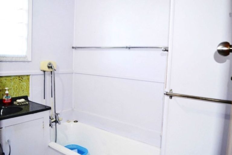 Photo of property in 7 Smiths Avenue, Papakura, 2110