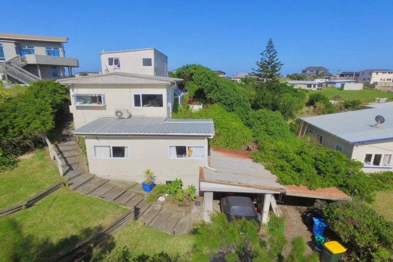 Photo of property in 4 Nelson Street, Foxton Beach, Foxton, 4815