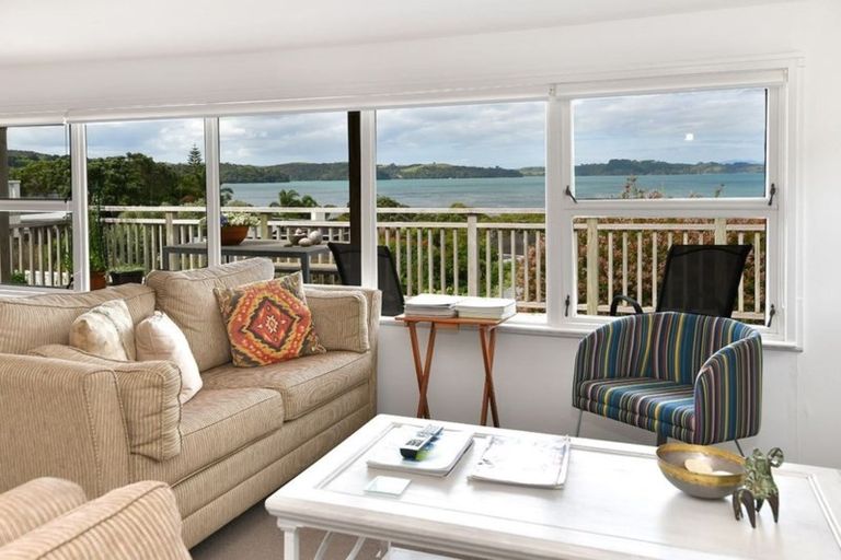 Photo of property in 6a Piccadilly Circus, Snells Beach, 0920