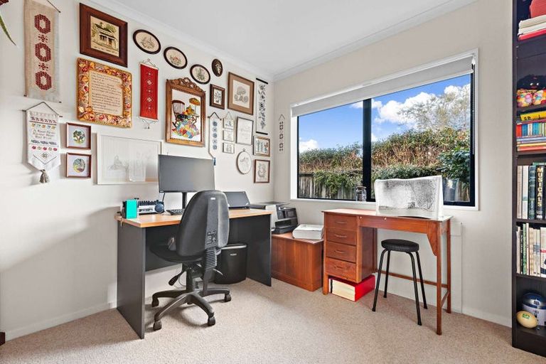 Photo of property in 53 Tawavale Street, Pukehangi, Rotorua, 3015