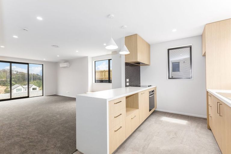 Photo of property in 56 Oakum Road, Whitby, 5024