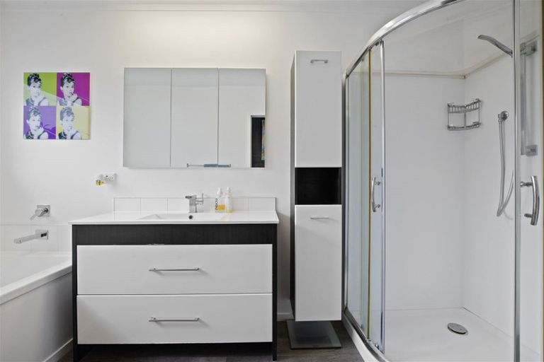 Photo of property in 6 Park Estate Road, Rosehill, Papakura, 2113