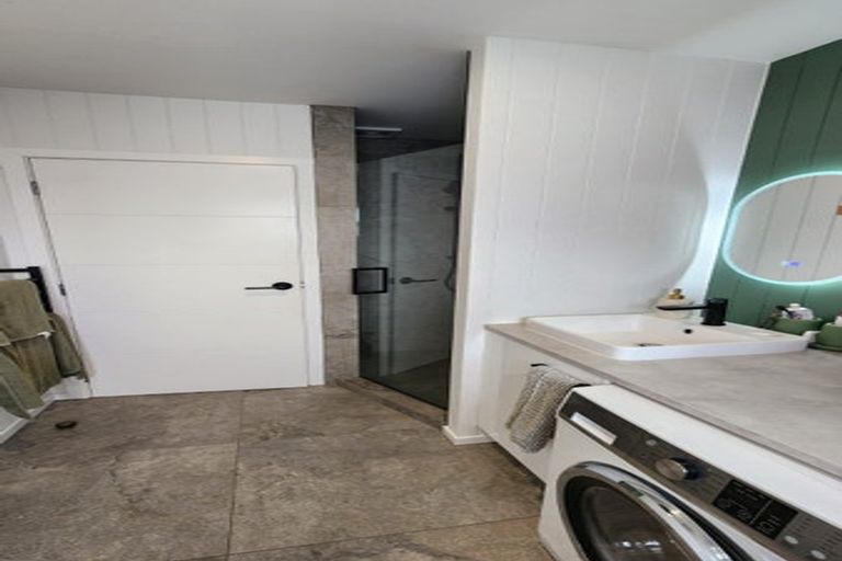 Photo of property in 1/17 Havenwood Place, Birkenhead, Auckland, 0626