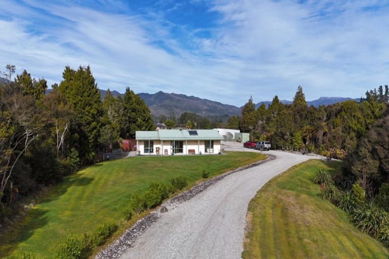 Photo of property in 270 Utopia Road, Westport, 7892