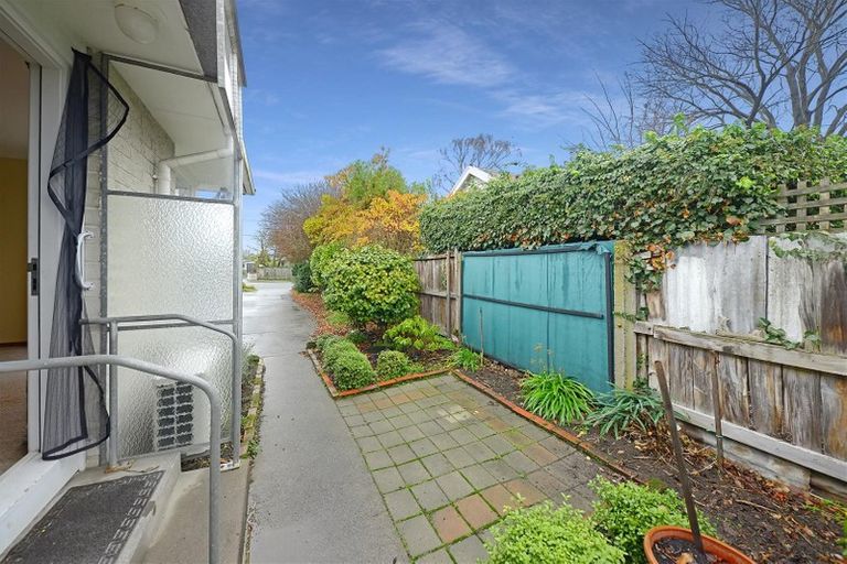 Photo of property in 3/225 Edgeware Road, Edgeware, Christchurch, 8013