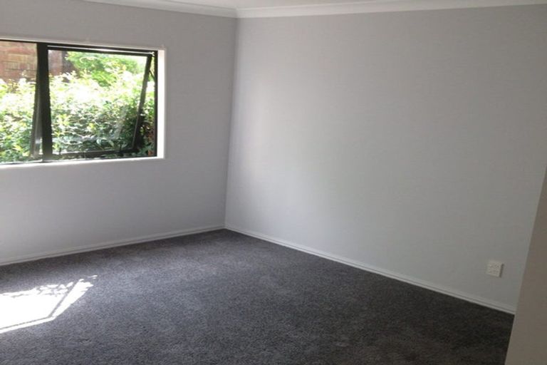 Photo of property in 28 Langana Avenue, Browns Bay, Auckland, 0630